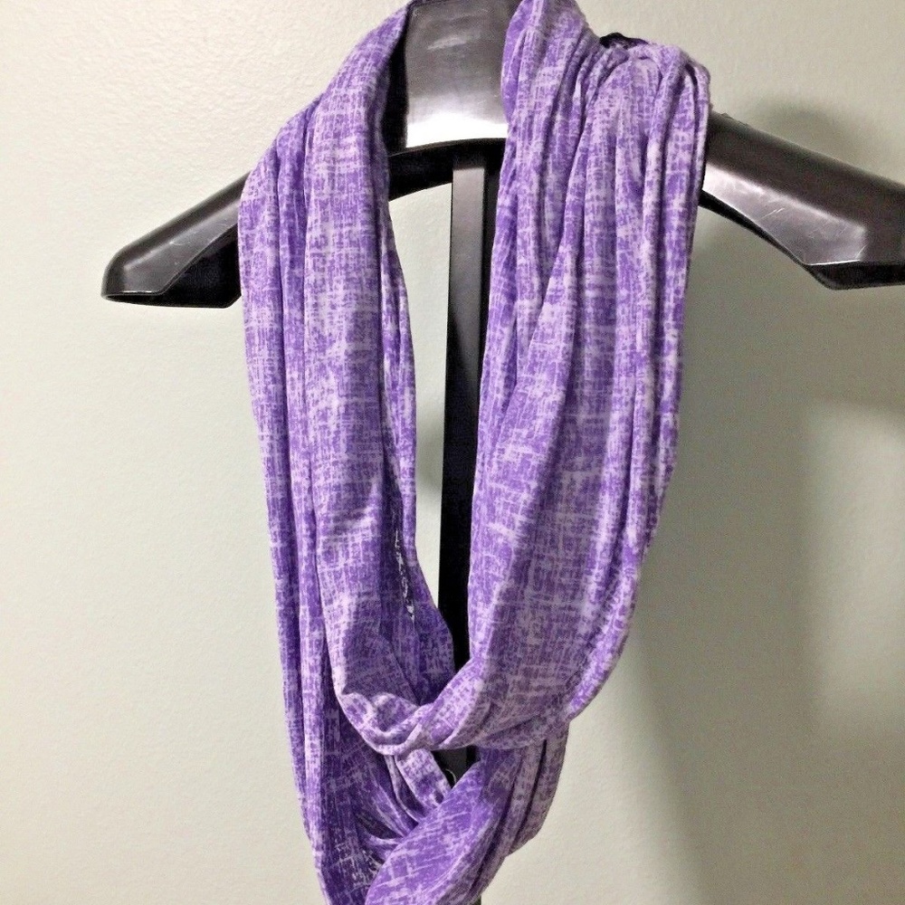 Athleta City Gym Infinity Scarf Purple